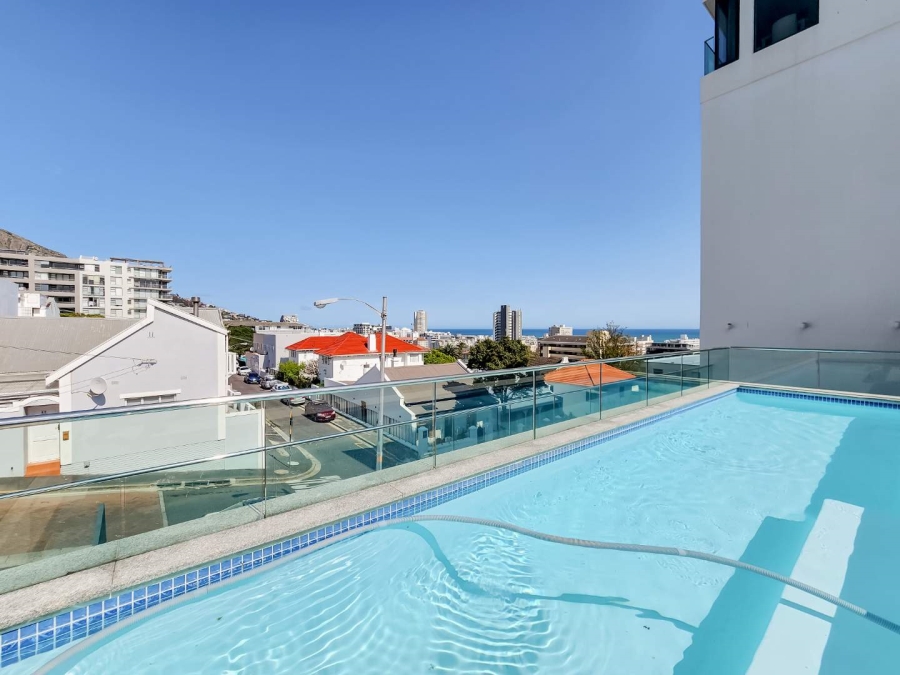 2 Bedroom Property for Sale in Sea Point Western Cape